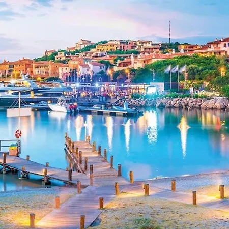 Terrace On Swimming Pool & Private Апартаменти Порто-Черво